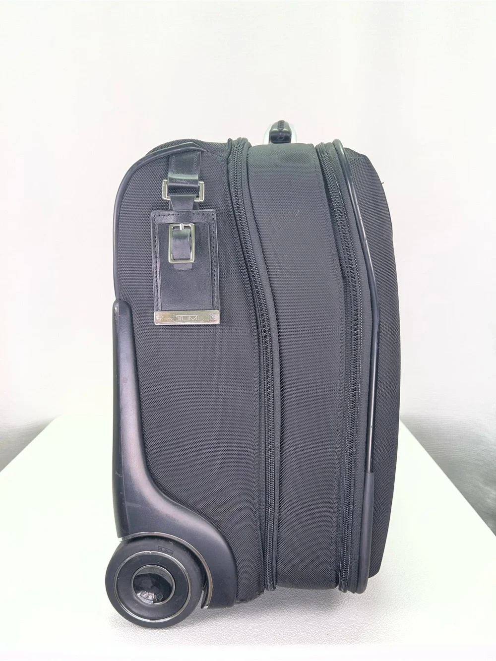 Tumi Arrive LeGuardia Black Nylon and Leather Briefcase w/ Silver Hardware